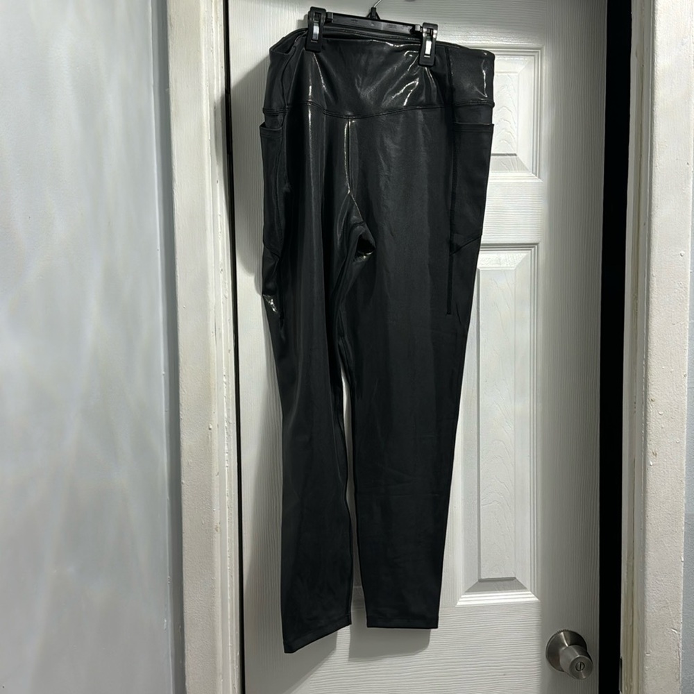 Shimmer leggings brand new never worn
